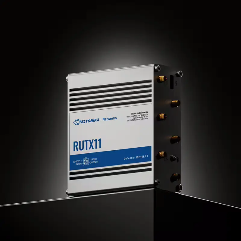 Teltonika RUTX11 negro