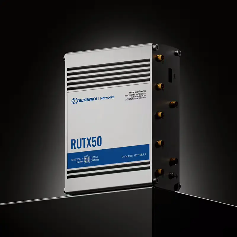 Teltonika RUTX50 nero