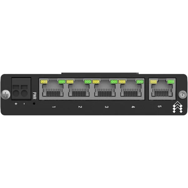 Switch di rete con porte Ethernet.