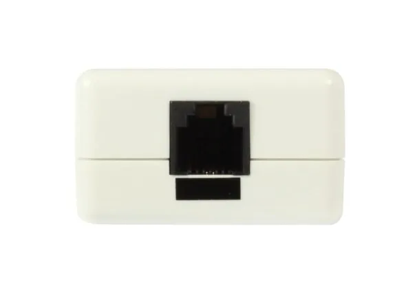 Weißer Netzwerkanschlussstecker mit Ethernet-Buchse