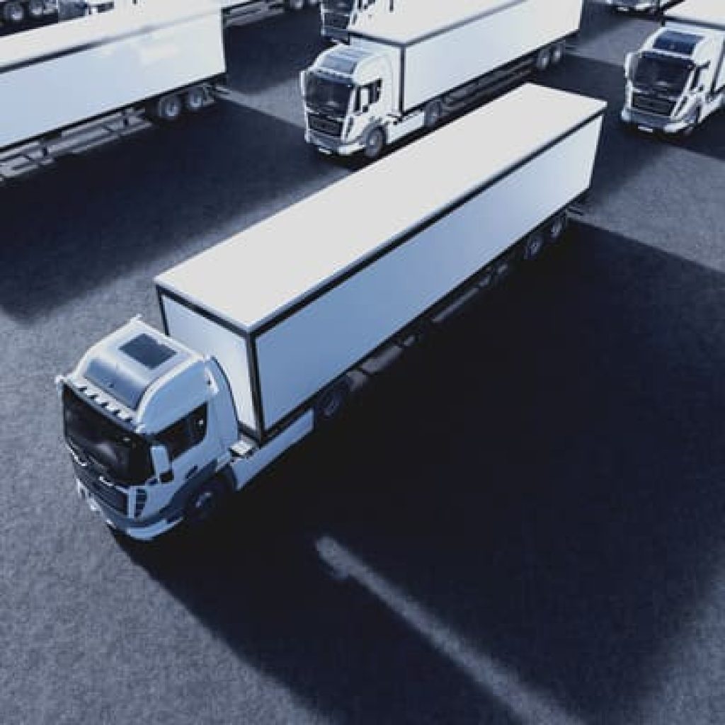 fleet-of-new-heavy-trucks-transportation-shippin