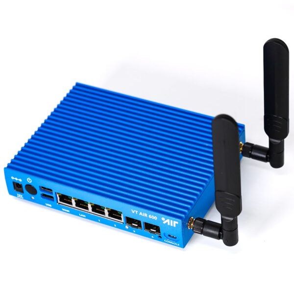 Blauer WLAN-Router mit zwei Antennen.