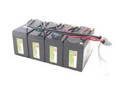 Vier Batterien in Reihe verbunden